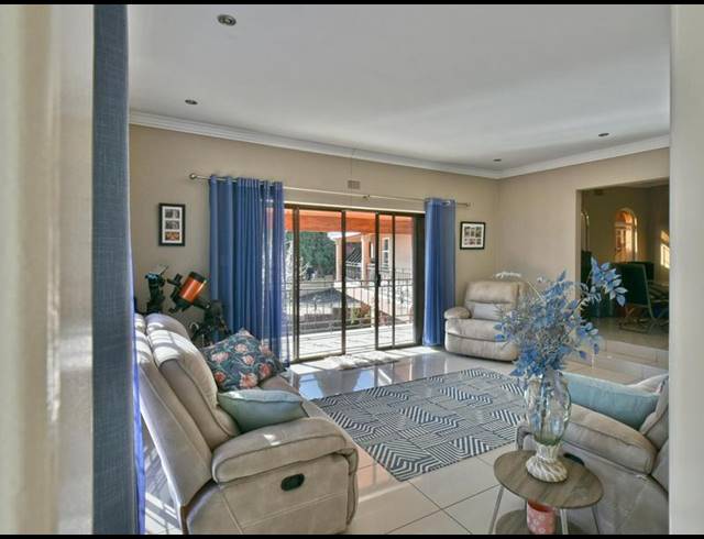 4 BEDROOM HOUSE FOR SALE IN MULBARTON